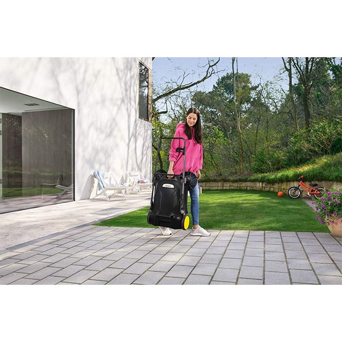 Karcher-Masina-za-Metenje-S-4-Twin-Plus-1.766-363.0_2.jpg