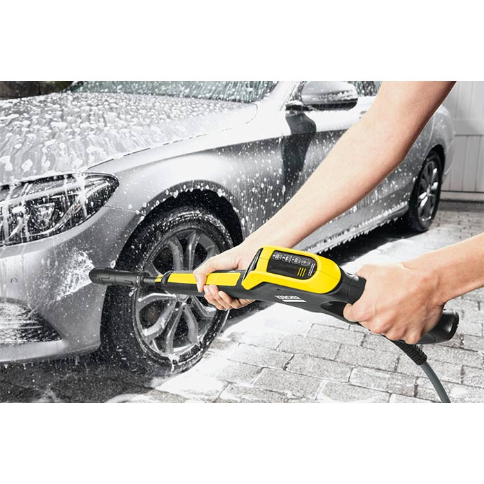 Karcher-Perac-Pod-Pritiskom-K5-Control-Home-Brush-pistolj-za-pranje.jpg