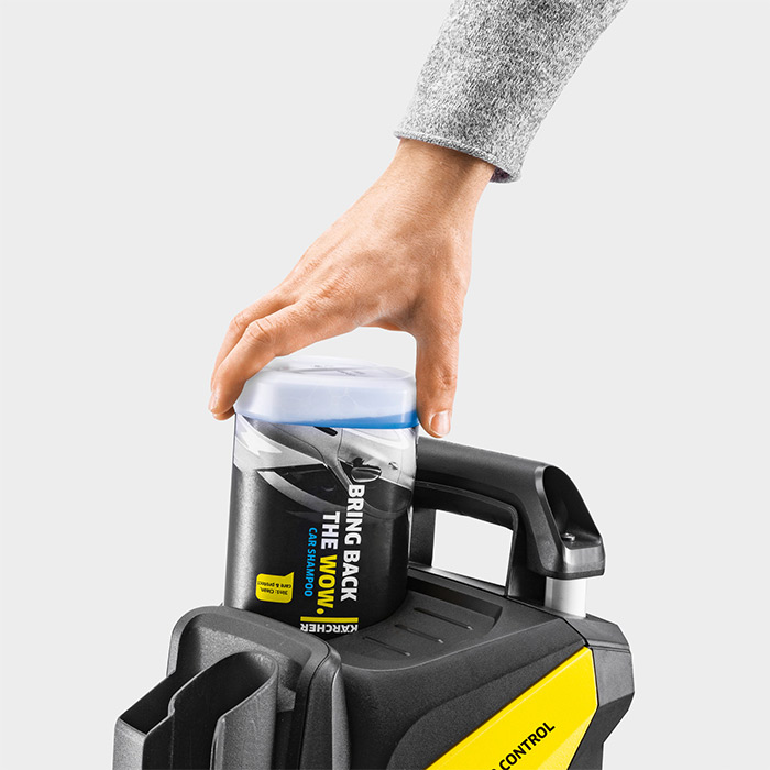Karcher-Perac-Pod-Pritiskom-K5-Control-Home-Brush.jpg