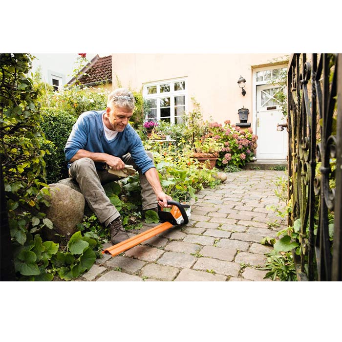 Stihl-Aku-Trimer-za-Zivu-Ogradu-HSA-45-45110113521-1.jpg